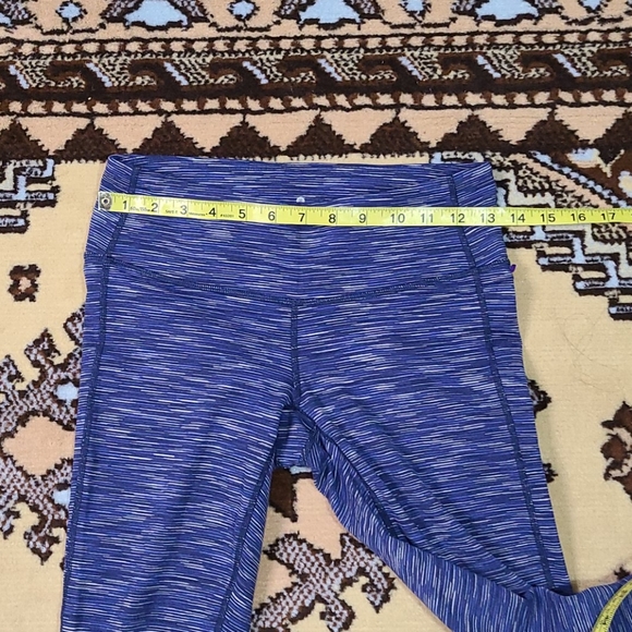 Athleta Capri Leggings Blue size small - Picture 10 of 10